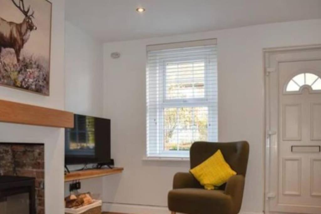 Beautiful Renovated Cottage In Mersham Ashford Kent ภายนอก รูปภาพ